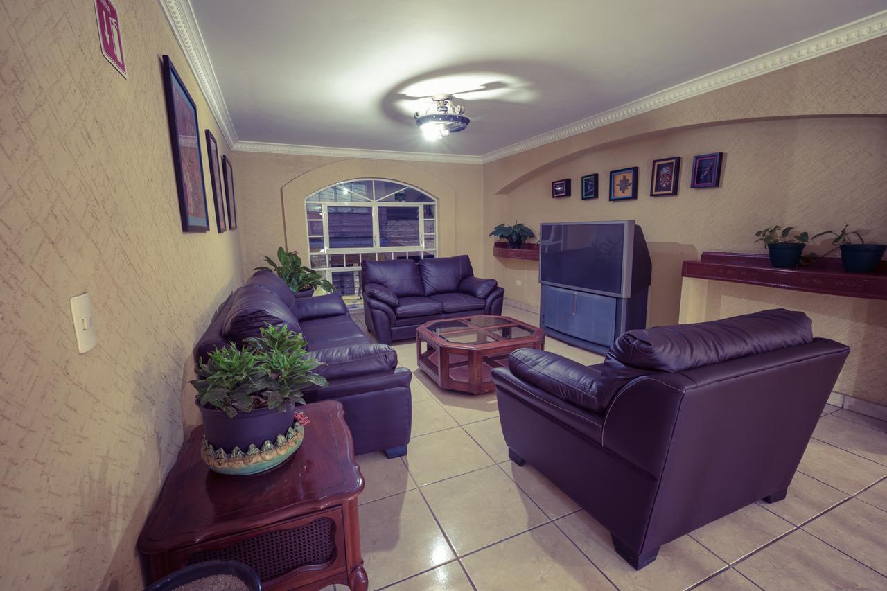Hotel Bravo Tepic Bagian luar foto